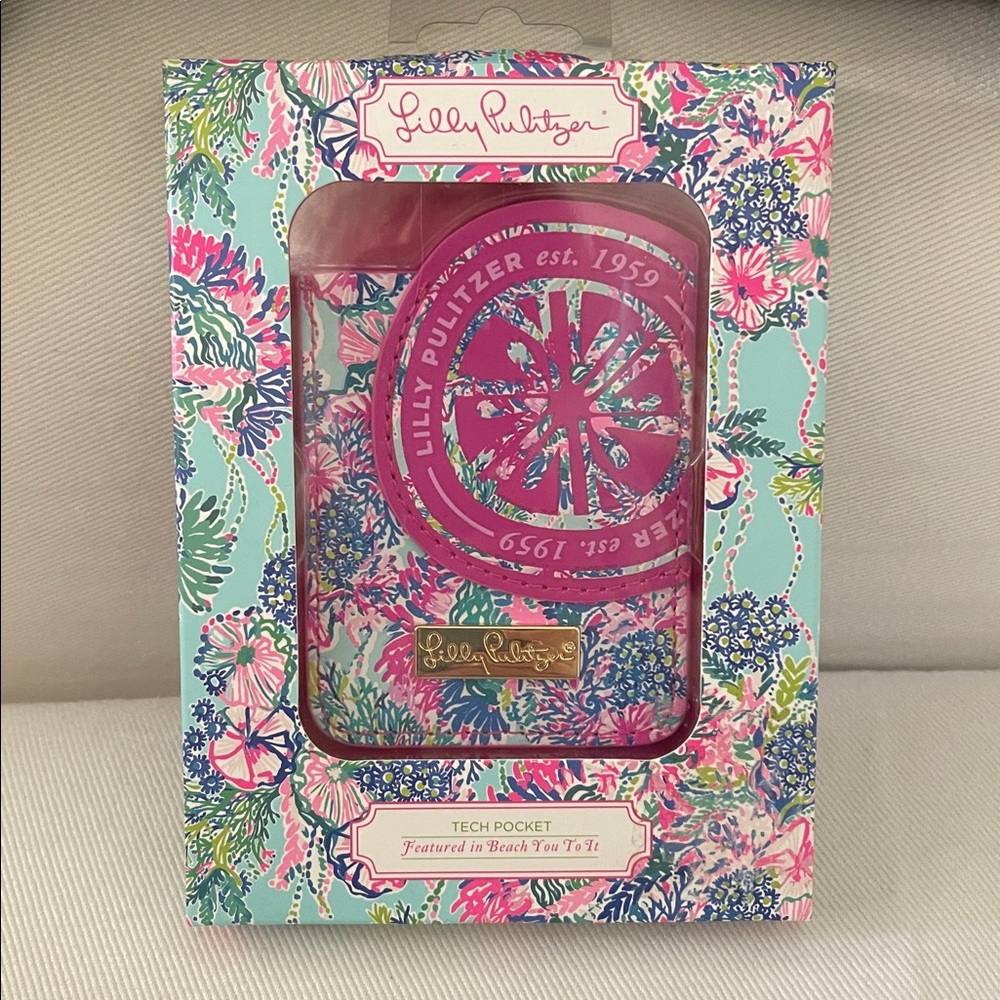 NIB Lilly Pulitzer Tech Pocket - “Beach You To It” - Picture 2 of 4